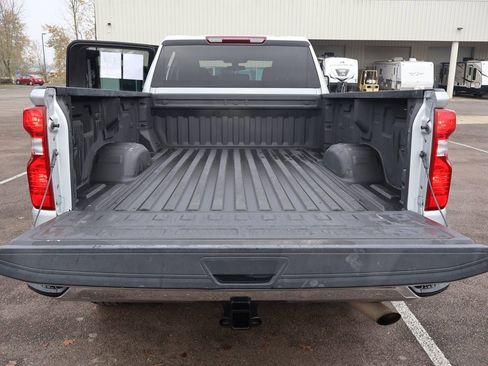 Used 2020 Chevrolet Silverado 3500 LT image 34