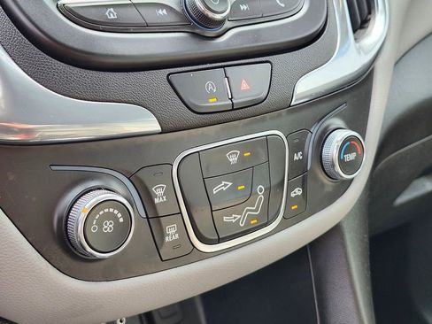 Used 2023 Chevrolet Equinox LS w/ Midnight Edition image 20