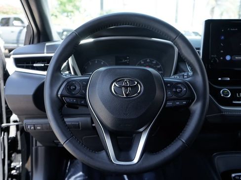 Used 2023 Toyota Corolla SE FWD image 19
