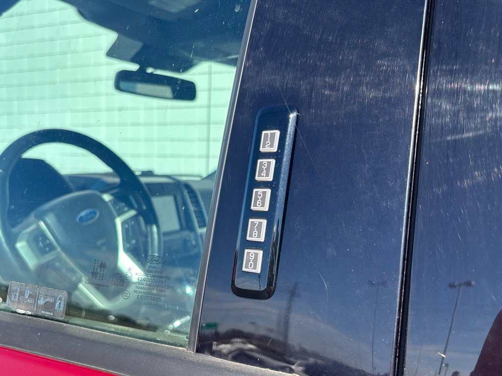 Used 2020 Ford F150 Lariat w/ Equipment Group 502A Luxury AWD/4WD image 33