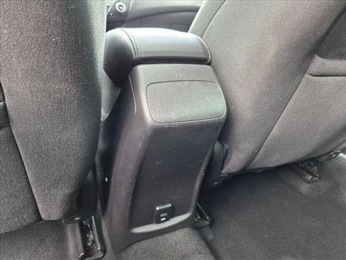 Used 2017 Chevrolet Cruze LT w/ Sun And Sound Package FWD image 14