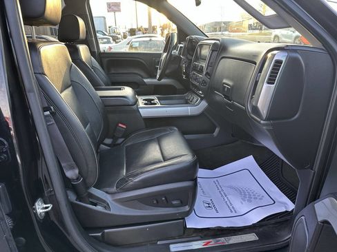 Used 2017 Chevrolet Silverado 1500 LTZ Z71 image 10