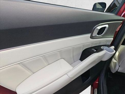 Used 2021 Kia Sorento SX image 13