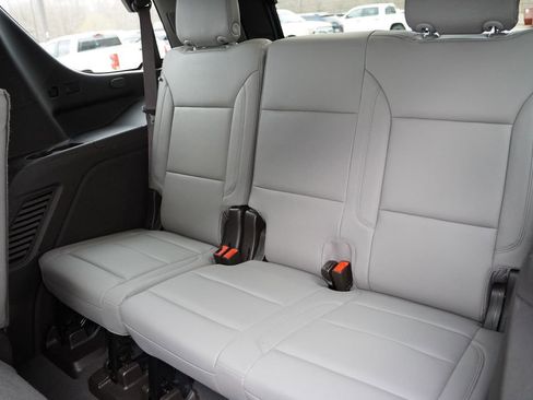 Used 2022 Chevrolet Tahoe LT w/ LT Signature Package AWD/4WD image 19