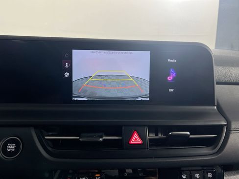 New 2026 Kia Seltos EX image 28