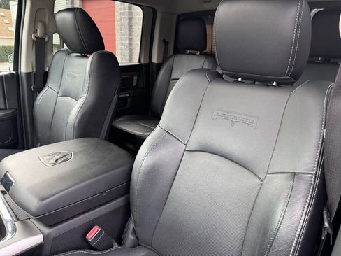 Used 2016 RAM 1500 Laramie w/ Convenience Group image 17