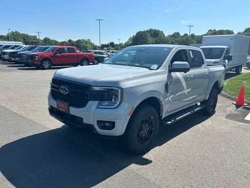 New 2026 Ford Ranger Lariat w/ Black Appearance Package AWD/4WD image 3