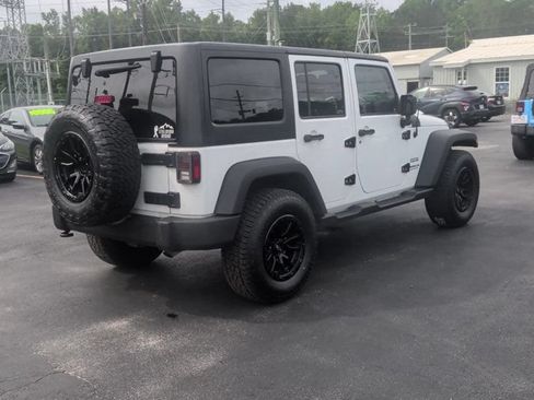 Used 2017 Jeep Wrangler Unlimited Sport w/ Quick Order Package 24S AWD/4WD image 8