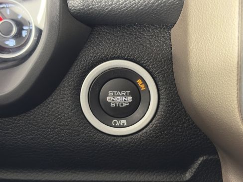 Used 2022 RAM 1500 Laramie image 29