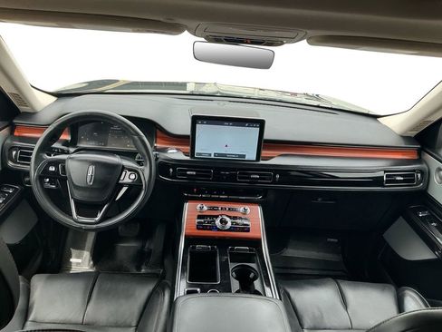 Used 2024 Lincoln Aviator Reserve w/ Equipment Group 201A AWD/4WD image 17