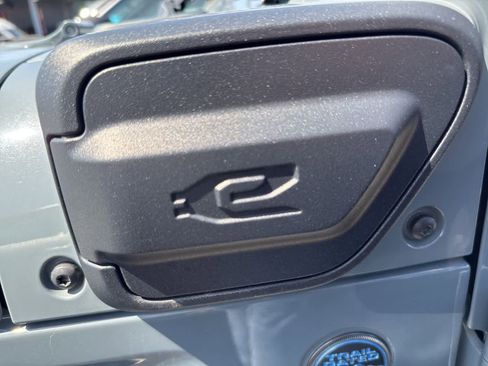 Used 2024 Jeep Wrangler Unlimited AWD/4WD image 29