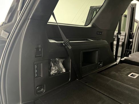 Used 2018 Ford Expedition XLT w/ Equipment Group 201A image 40