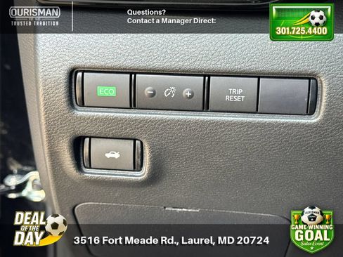 Used 2024 Nissan Sentra SV FWD image 27