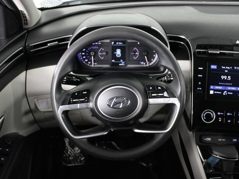 Certified 2022 Hyundai Tucson SEL FWD image 10