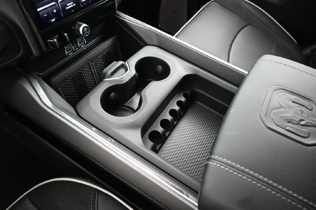 New 2026 RAM 3500 Laramie AWD/4WD image 26