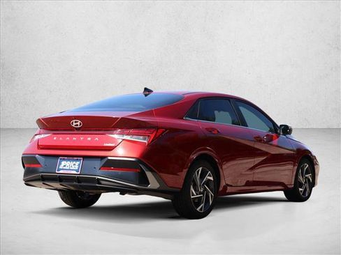 Used 2024 Hyundai Elantra Limited FWD image 5