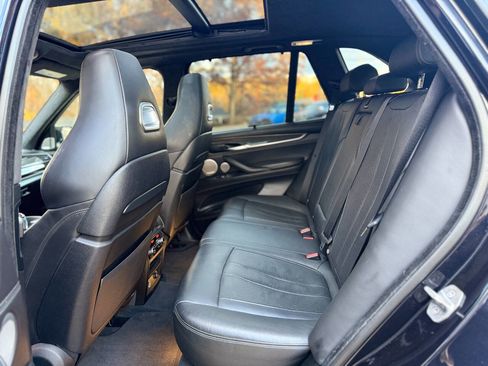 Used 2016 BMW X5 M image 13