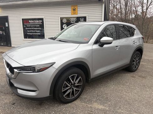 Used 2017 MAZDA CX-5 Grand Touring AWD/4WD image 1