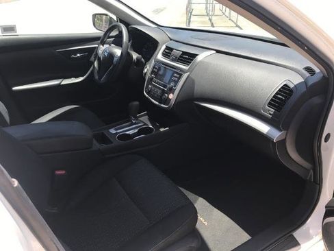Used 2016 Nissan Altima 2.5 S w/ Power Driver Seat Package image 11