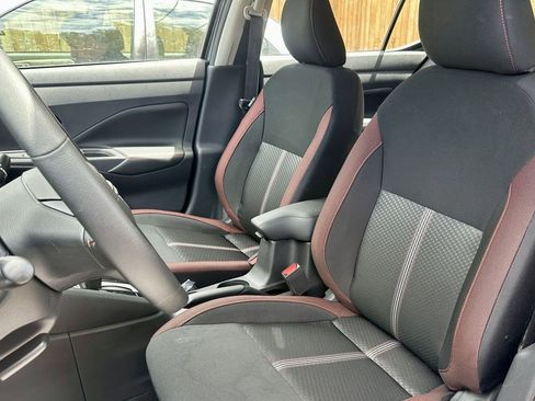 Used 2025 Nissan Versa SR w/ Trunk Package FWD image 23