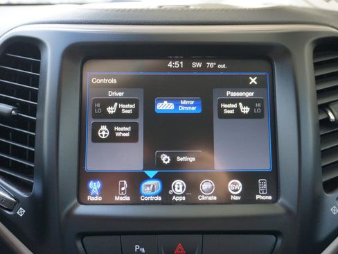 Used 2018 Jeep Cherokee Limited w/ High Altitude Package AWD/4WD image 16