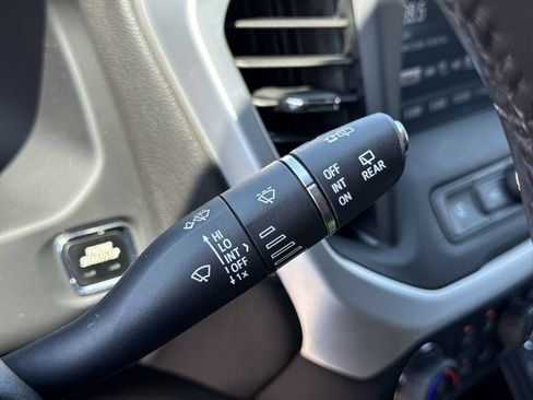 Used 2019 GMC Acadia SLE w/ LPO, Floor Liner Package FWD image 28