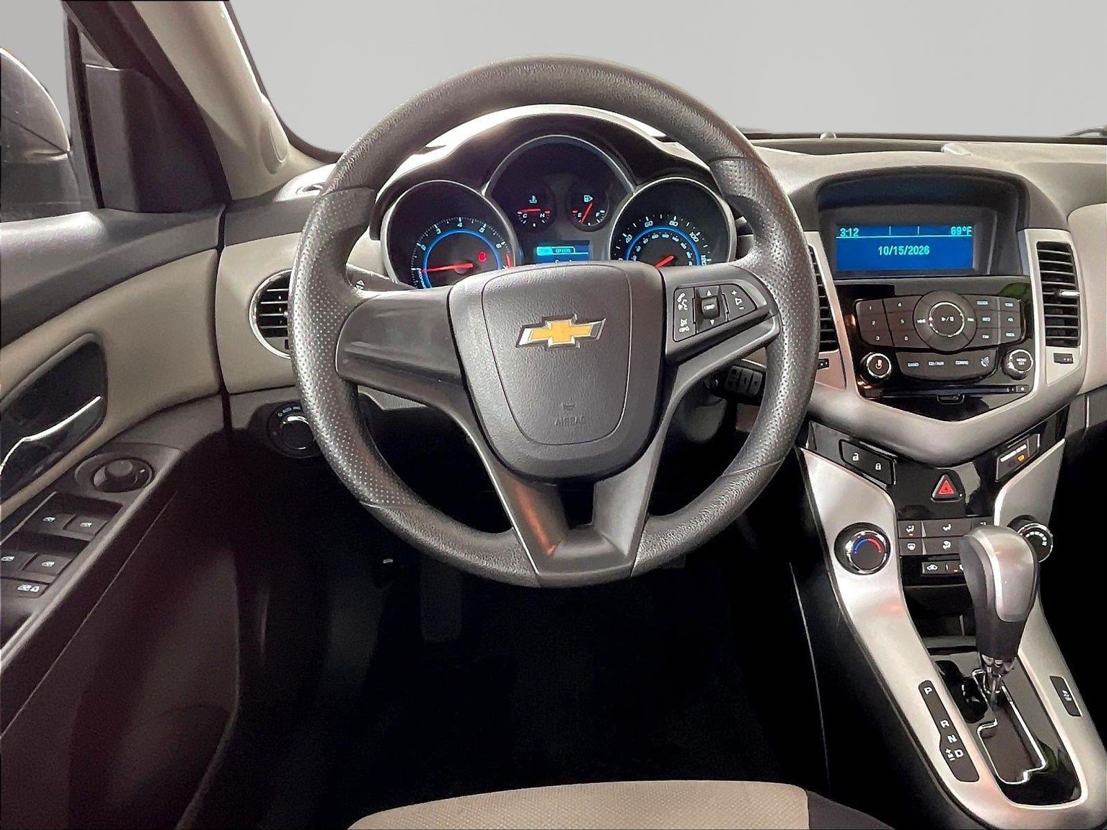 Used 2014 Chevrolet Cruze LS FWD image 8