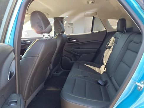 Used 2025 Chevrolet Trax ACTIV w/ Driver Confidence Package FWD image 11