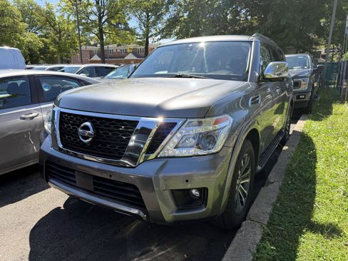 Used 2020 Nissan Armada SL RWD image 2