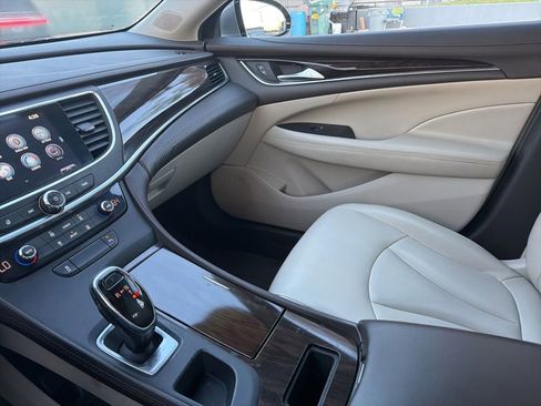 Used 2017 Buick LaCrosse Preferred image 17