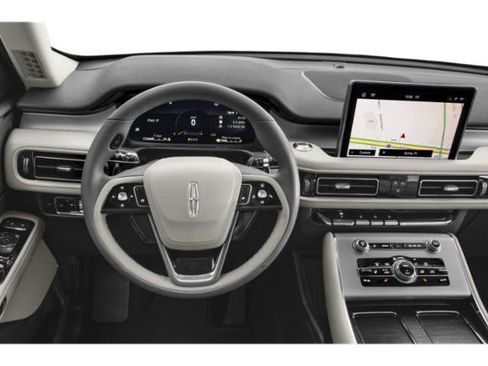 Used 2024 Lincoln Aviator Premiere w/ Premium Package image 7