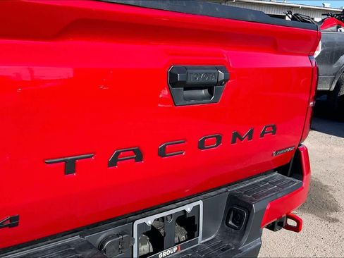 Used 2025 Toyota Tacoma TRD Off-Road image 29