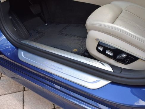 Used 2017 BMW ALPINA B7 xDrive image 41