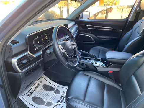 Used 2024 Kia Telluride S w/ S Sunroof Package image 28