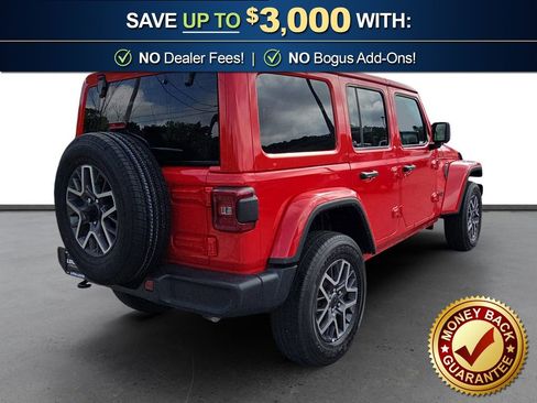 Used 2025 Jeep Wrangler Unlimited Sahara AWD/4WD image 7