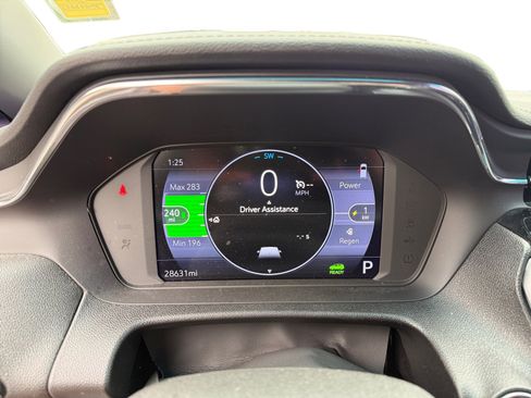 Used 2023 Chevrolet Bolt LT w/ Infotainment Package image 11