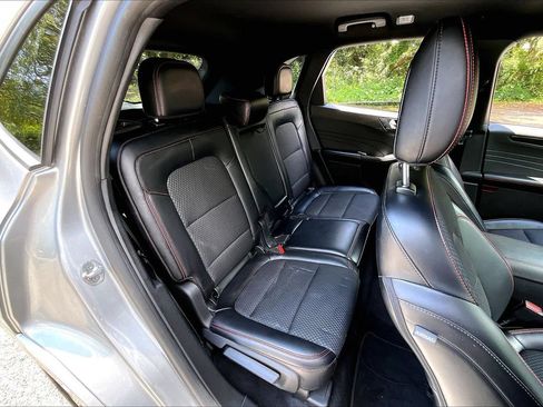 Used 2023 Ford Escape ST-Line w/ Tech Pack #1 AWD/4WD image 22