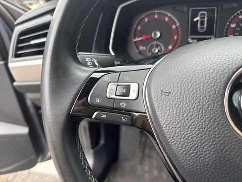 Used 2020 Volkswagen Jetta R-Line FWD image 17