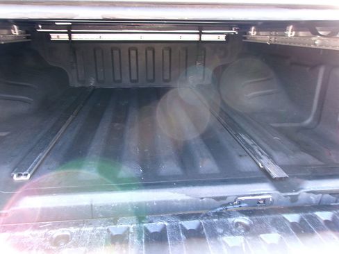 Used 2019 Nissan Frontier PRO-4X image 13