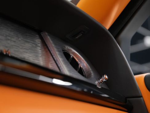 Used 2025 Rolls-Royce Phantom Sedan image 93