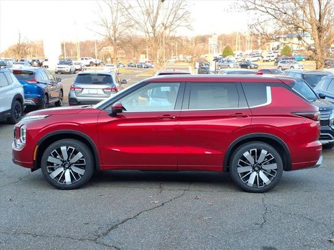 New 2026 Mitsubishi Outlander SEL image 2