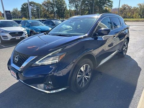 Used 2023 Nissan Murano SV image 3