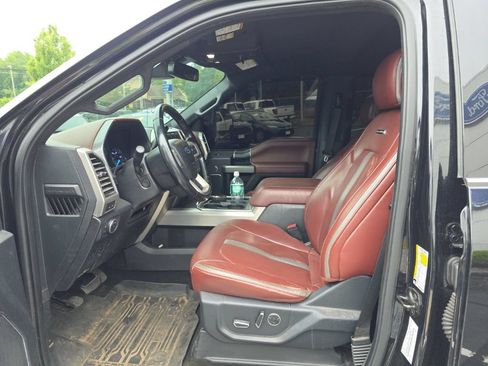 Used 2019 Ford F350 Platinum w/ FX4 Off-Road Package AWD/4WD image 10