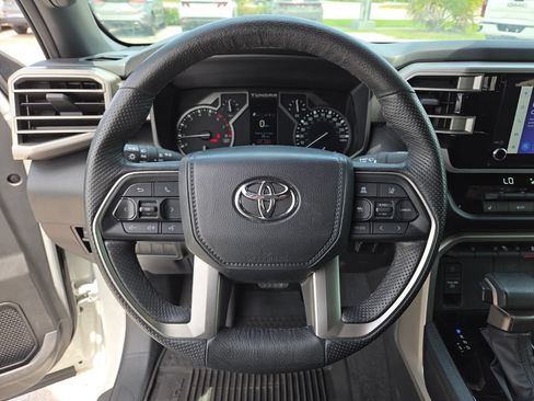 Used 2025 Toyota Tundra SR5 w/ SR5 Premium Package RWD image 32