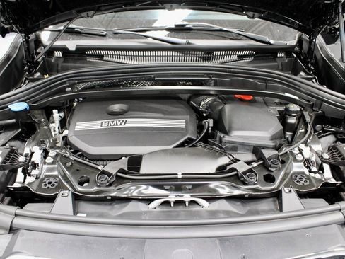 Used 2023 BMW X1 xDrive28i image 17