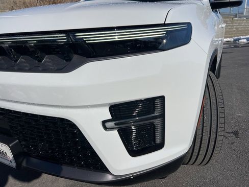 New 2026 Jeep Grand Wagoneer Limited image 30