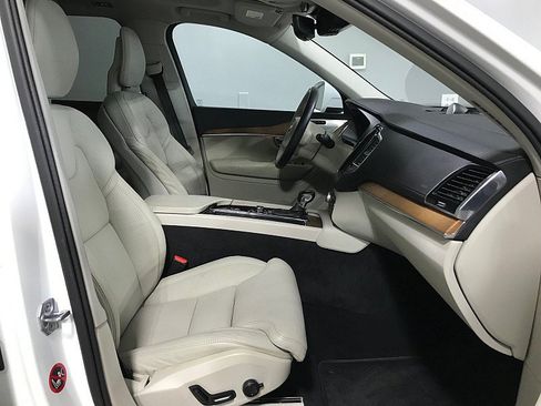 Used 2016 Volvo XC90 T6 Inscription w/ Vision Package AWD/4WD image 14
