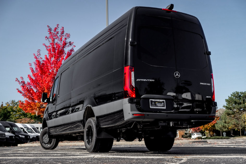 New 2027 Mercedes-Benz Sprinter 3500 image 2