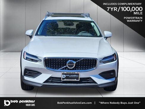 New 2026 Volvo V60 B5 Cross Country Plus w/ Climate Package AWD/4WD image 22
