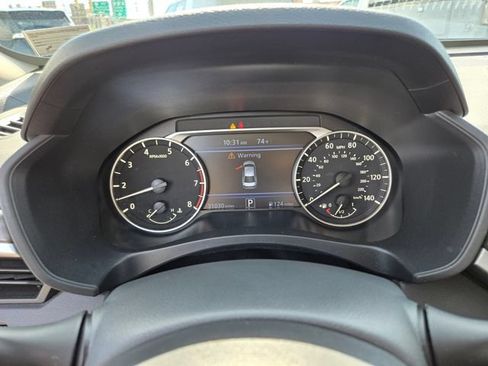 Used 2025 Nissan Altima 2.5 SV FWD image 33